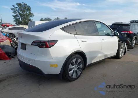 2022 Tesla Model Y Long Range Dual Motor All-Wheel Drive z USA, uszkodzony, nr VIN 7SAYGAEE5NF405257